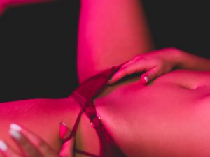 Special bachelor party night in Budapest, a safe and sexy strip club with EVG d'Enfer Budapest!