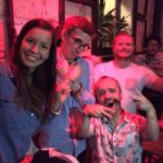 Dwarf pendant tournée des bars avec EVG d'Enfer Budapest