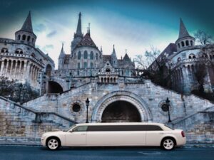 Tour en Chrysler Limo à Bucarest avec EVJF d'Enfer